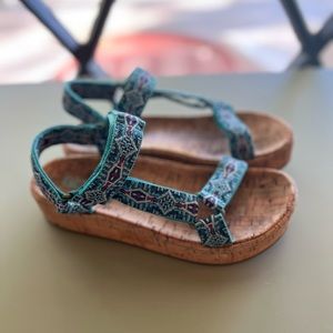 Born Teal Sandals Size 8 Womens